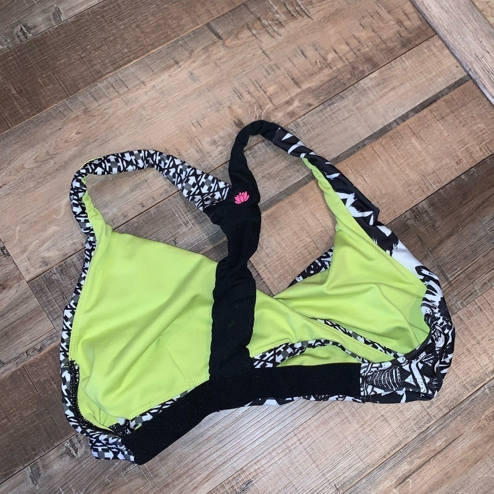 Pink Lotus Multi Print Black White Floral Print Racerback Swimsuit Top Size M